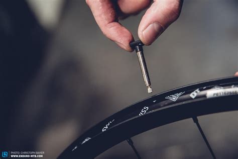 The ultimate MTB tubeless guide – Everything you need to know | ENDURO Mountainbike Magazine