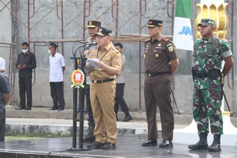 Gubernur Sugianto Sabran Tetapkan Status Siaga Darurat Bencana Karhutla