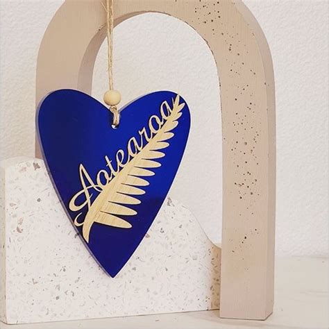 Heart Silver Fern Aotearoa Gift Shop Glenfield Souvenirs Kiwiana