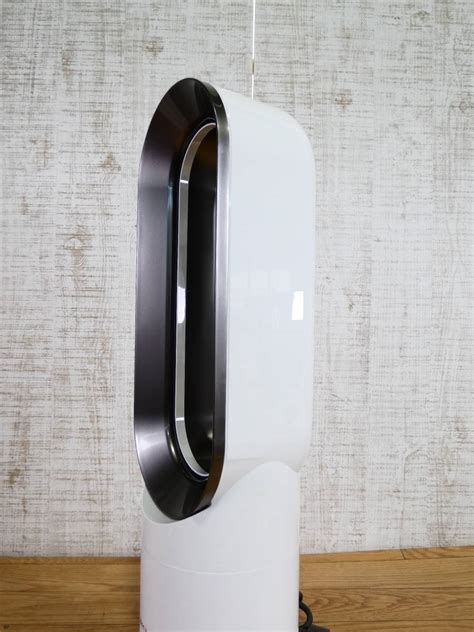 dyson ダイソン セラミックファンヒーター AM09 hot cool リモコン付き 扇風機 暖房 2019年製 120 7 2 扇風機 売買されたオークション情報yahooの商品