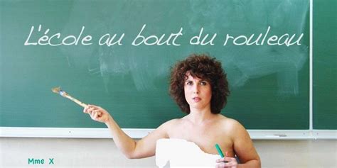 Des enseignants posent nus dans un calendrier ils dénoncent le