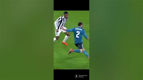 Ronaldo Bicycle Kick Vs Messi Bicycle Kick Youtube