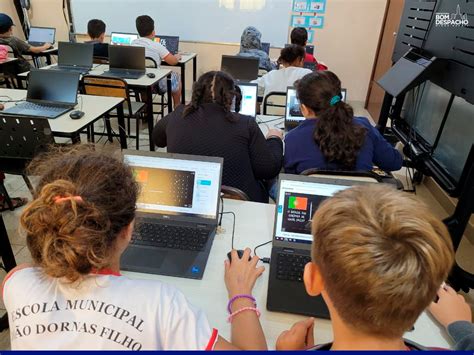 As Salas Ampliou E Melhorou O Sinal Da Internet Das Escolas E Tem