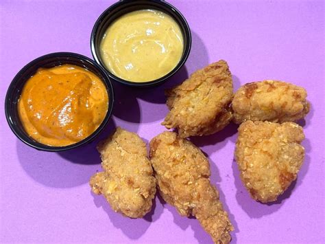 I Tried Taco Bell's New Chicken Nuggets and Loved Them + Photos ...