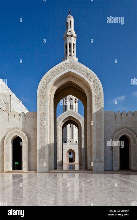 Architecture of the Grand Mosque in Muscat, Oman Stock Photo - Alamy