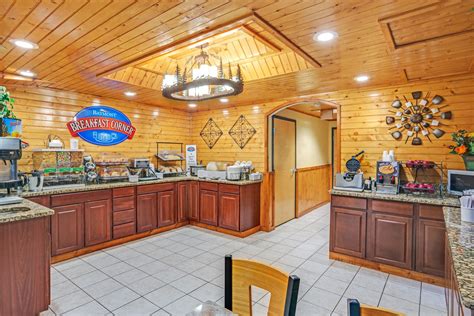 Baymont by Wyndham Gatlinburg On The River | Gatlinburg, TN Hotels