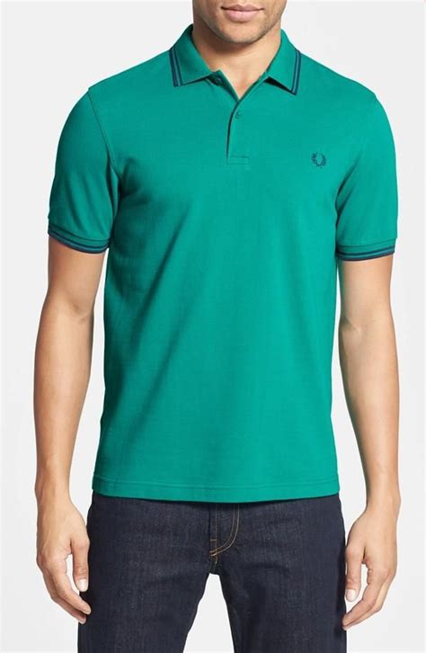 Go Green With Fred Perry S Trim Fit Polo Polo Style Men Moda Green Polo Shirts Twin Tips