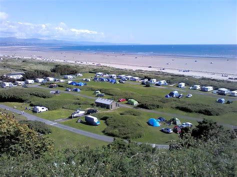 Black Rock Sands Touring & Camping Park, Porthmadog - Pitchup®