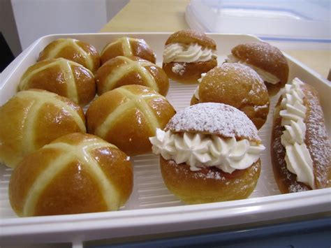 Serving Up London Hot Cross Buns Hot Cross Buns One Ha Penny Two Ha Penny