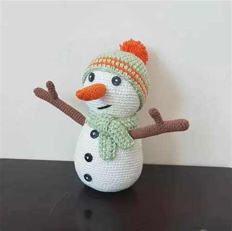 Snowman Amigurumi Weave Crochet