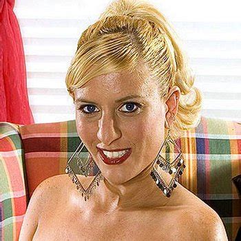 Gabriella Michaels Babe Page Watch This Pornstar On Freeones