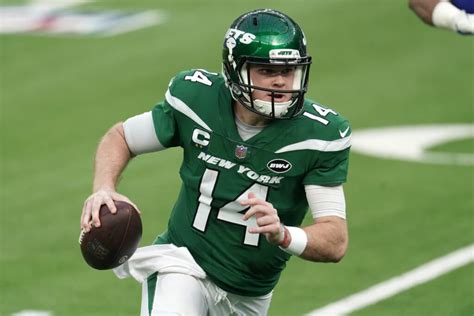 Jets trade Sam Darnold to Panthers for draft picks | amNewYork