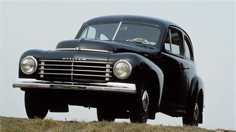 Volvo History. Volvo PV444