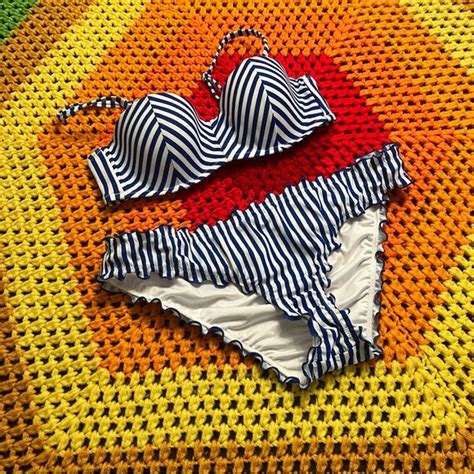 Shade Shore Swim Shade Shore Bikini Blue White Stripe Swimsuit Swim Padded Bra 32b Scrunch
