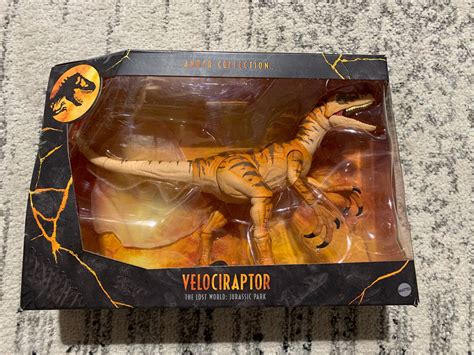 Mattel Jurassic Park The Lost World Amber Collection Velociraptor Tiger