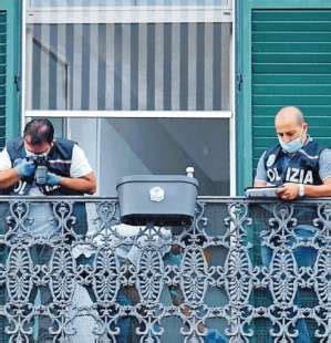 Per La Morte Del Piccolo Samuele Di Anni Caduto Dal Balcone A Napoli