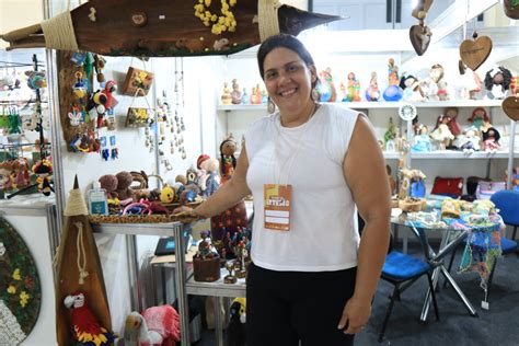 Feira de Artesanato Mãos que Criam reúne artesãos de Campo Grande e