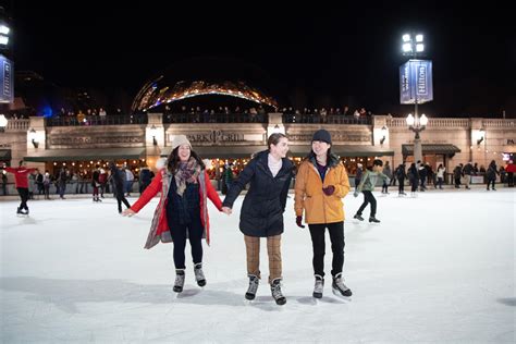 Ice Skating Rinks in Chicago | Choose Chicago