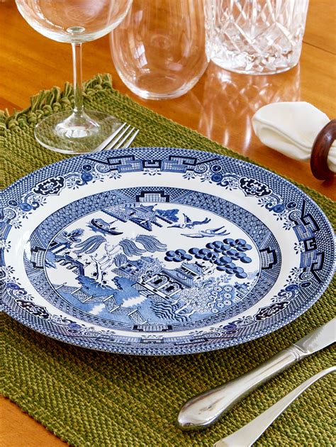 Blue Willow Dinner Plates Set Of 4 In 2020 Blue Willow Dishes