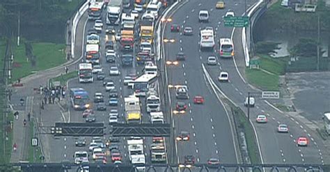 G1 Motorista enfrenta congestionamento na BR 040 na manhã desta