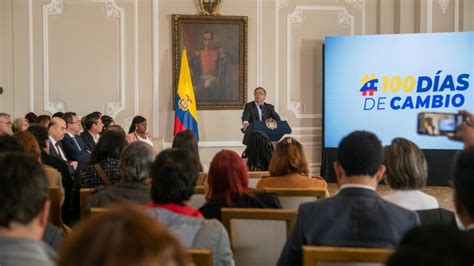 Petro celebra los 100 días de Gobierno con el estreno de su propio