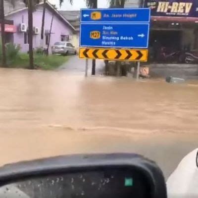 Penutupan Pintu Air Dan Hujan Lebat Punca Banjir Kilat Di Shah Alam