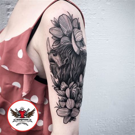 Aggregate More Than Cow Tattoo With Flowers Best In Cdgdbentre