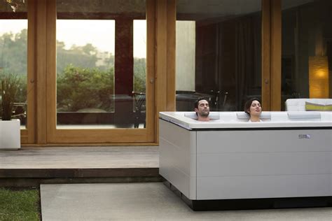 Bullfrog Spas Stil7 Hot Tubs And Swim Spas