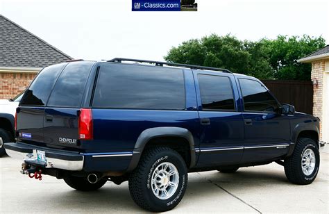 Lifted Chevy Suburban 4x4