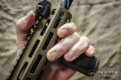 Best Ar 15 Foregrips Hands On Vertical And Angled Pew Pew Tactical