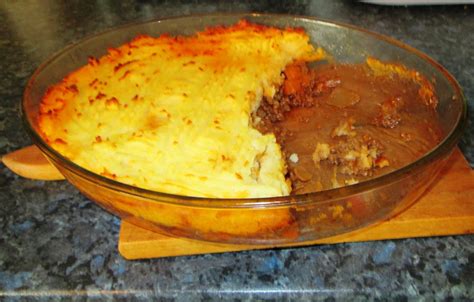 Easy Recipe For Tasty Cottage Pie Made With Ground Beef Mince Delishably