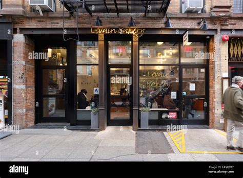 Levain Bakery Amsterdam Avenue New York Ny Exterior Storefront