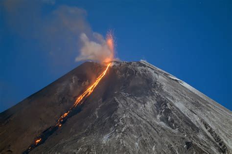 Russian volcano eruption - SalahSaqlain