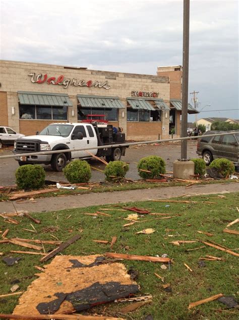 May 20 Walgreens 19th And Santa Fe Minutes After The Tornado Tornados Mary Kate Losing