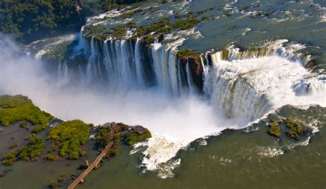 Iguazu Falls Trail to La Garganta del Diablo