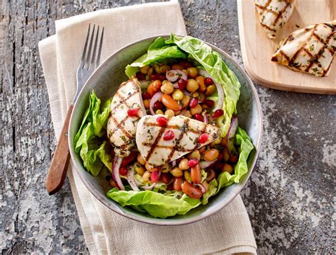 Salade De L Gumineuses Et Grenade Au Poulet Grill Delmonte Canada