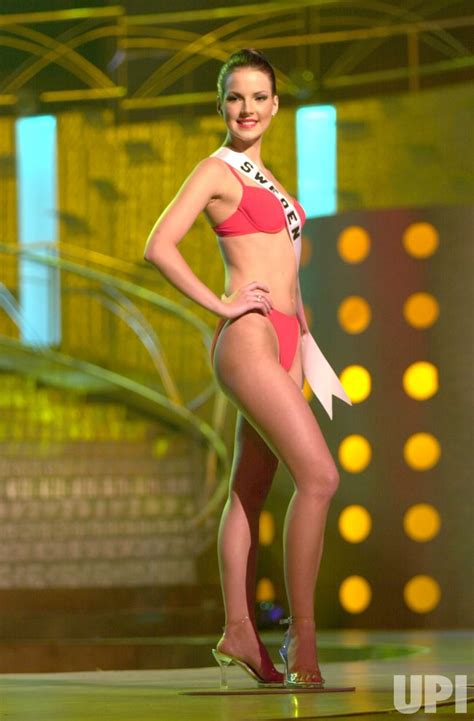 Hot Sexy Malin Olsson Bikini Pics