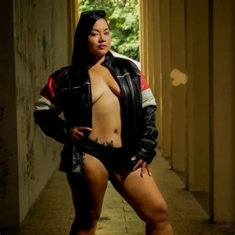 LESBIAN GROUP SEX PORN STAR KYLE ELLISH CELESTE ALBA LINDA CLAUSS GAMORA AND ANN RIDES