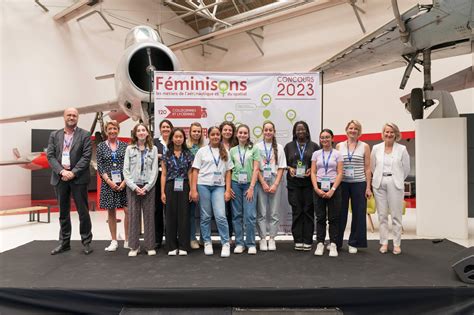 Remise des prix du concours national Féminisons les métiers de l