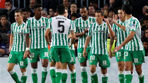 Lluvia De Goles En El Camp Nou El Barcelona Perdió Con El Betis En El Regreso De Lionel Messi