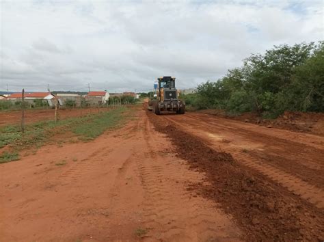 Prefeitura De Picos Segue Realizando A Limpeza Nos Bairros Da Cidade