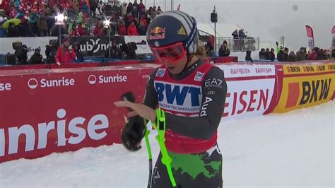 St Moritz Sofia Goggia Verletzt Sich W Hrend Weltcup Abfahrt An Der