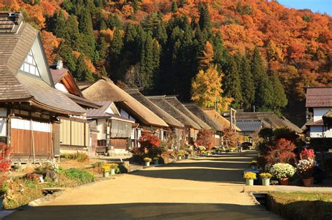 【大内宿の観光ガイド】江戸時代の文化と生活が体験できる宿場町 Good Luck Trip