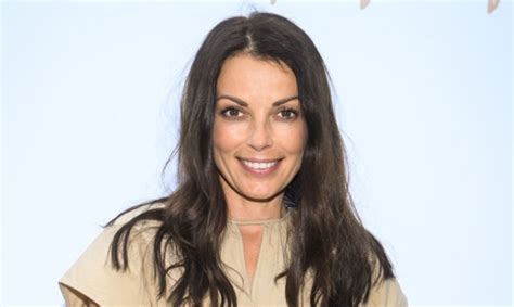 Katarzyna Glinka Zanurzy A Opalone Cia O W Wodzie Tak Prezentowa A Si W Bikini Cudne Zdj Cie