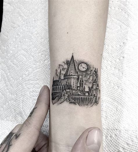 Pingl Par Lmlol Sur Tattoos Tatouages Harry Potter Tatouage