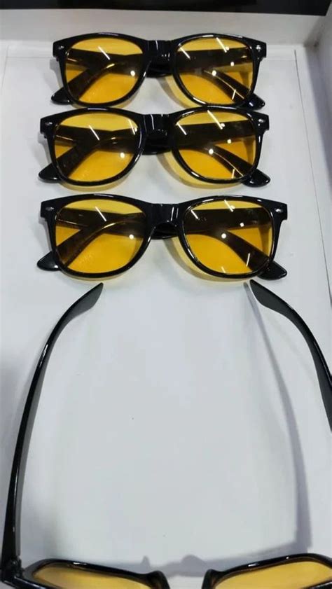 Wayfarer Sunglasses at Rs 28/piece | Wayfarer in New Delhi | ID ...