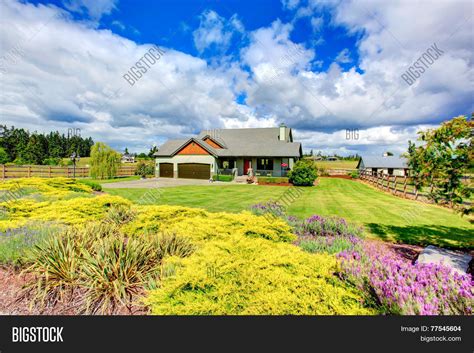 Countryside House Image & Photo (Free Trial) | Bigstock