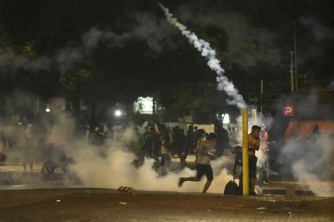 La Jornada Multitudinarias Marchas Exigen Libertad Del Gobernador