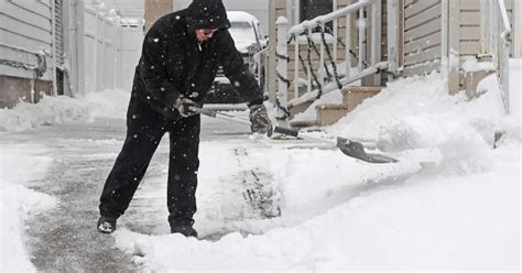 Winter Storm Warning Heavy Snow And Ice Threaten Central And Eastern U S