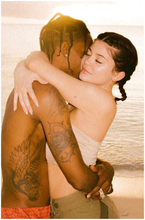 Kylie Jenner Y Travis Scott A Punto De Cumplir A Os De Relaci N